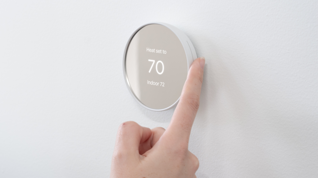 Cooling Australian home with AI thermostat, 2025.